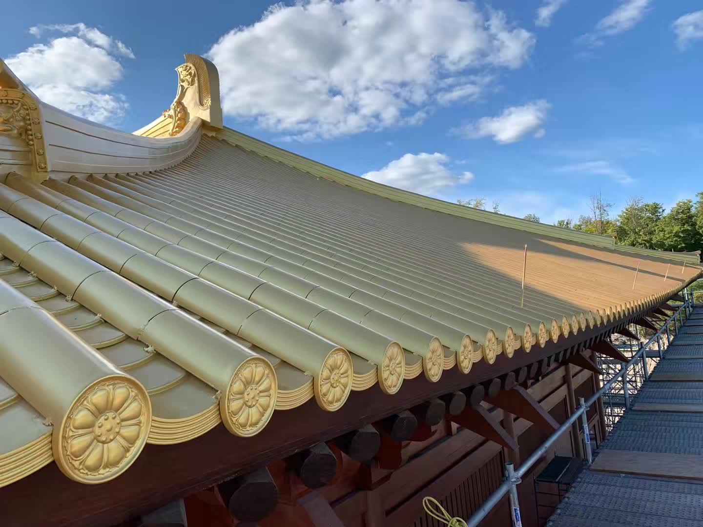 五台山大殿金顶铜瓦验收